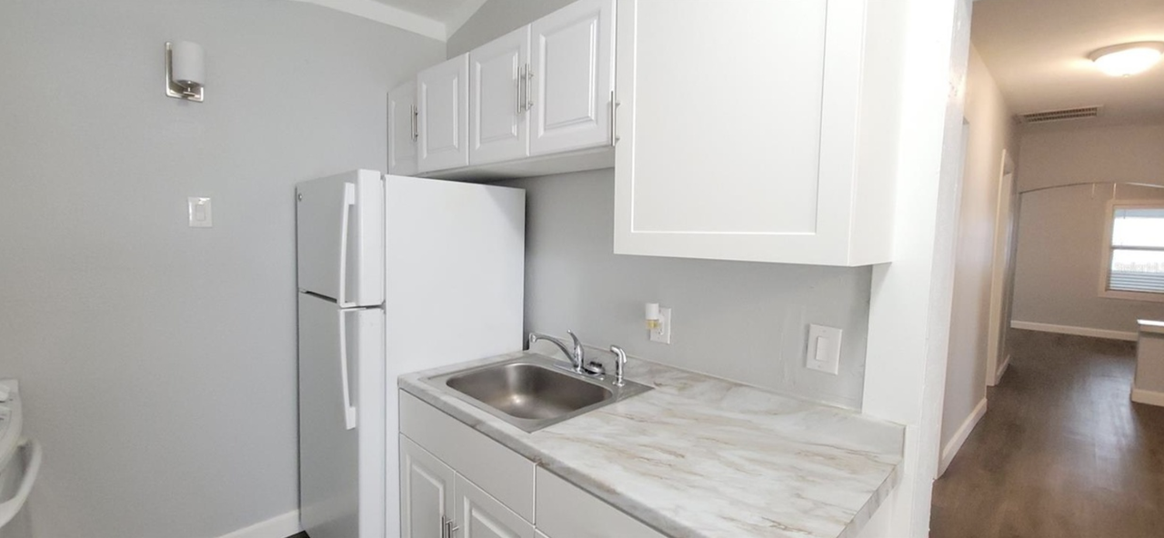 2516 10th Ave S #NA - Photo 3 of 17