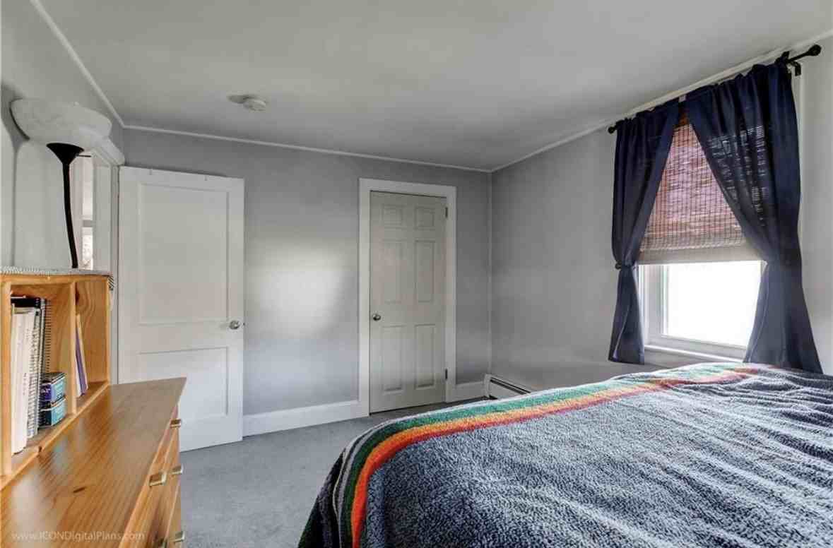 29 Sherwood Rd #2 - Photo 6 of 8