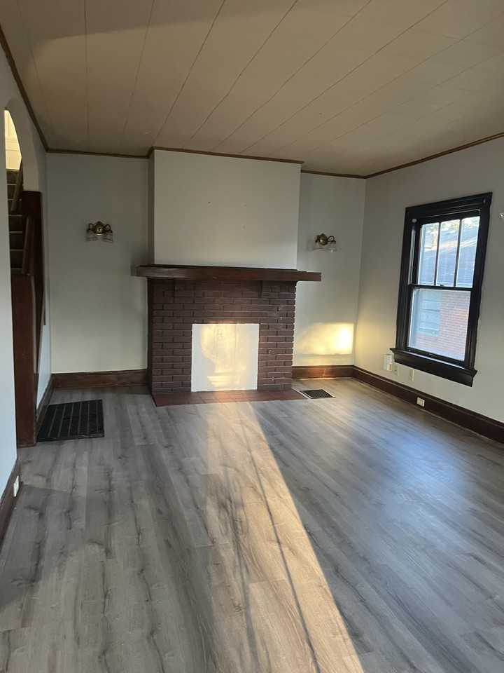 1950 Victoria Ave #NA - Photo 2 of 13