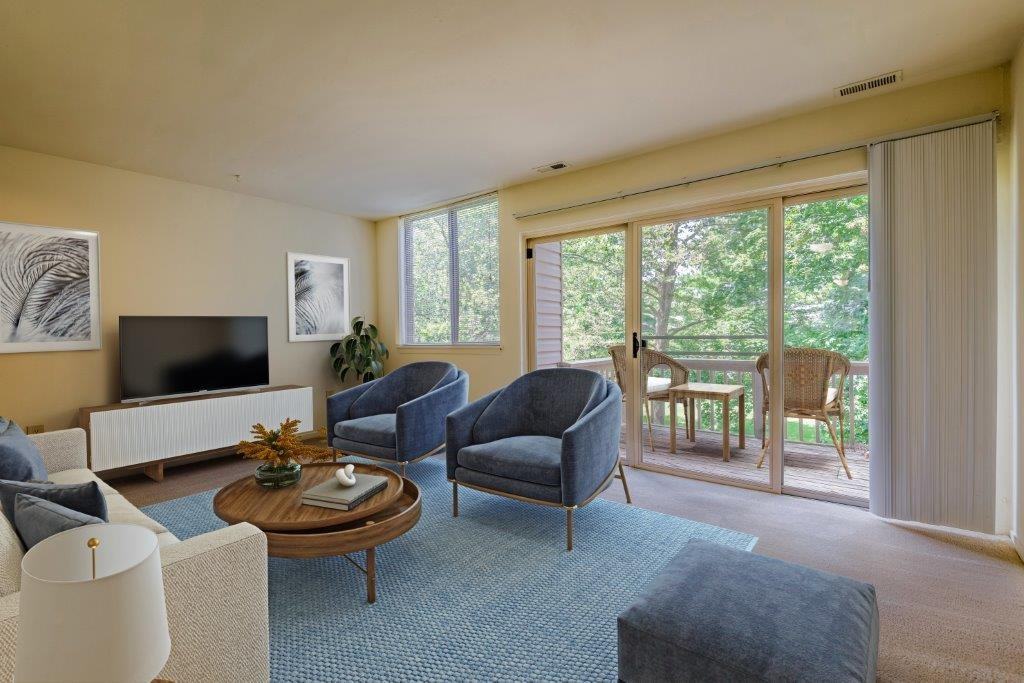 Briarwood Apartments and Townhomes - Photo 6 of 30