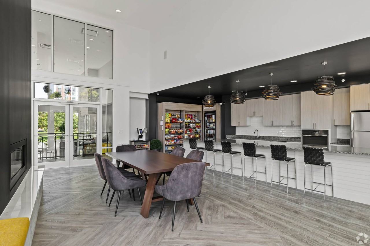 Postmark Apartments - Photo 4 of 38