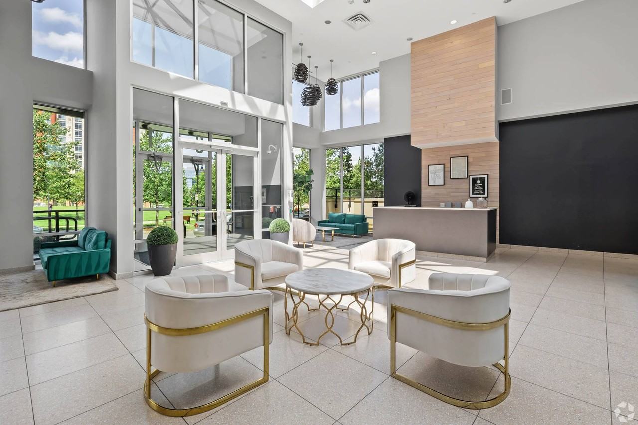 Postmark Apartments - Photo 7 of 38