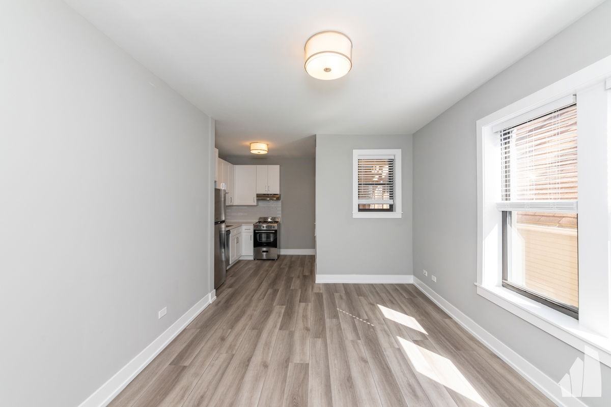 3937 N Janssen Ave #2 - Photo 2 of 8