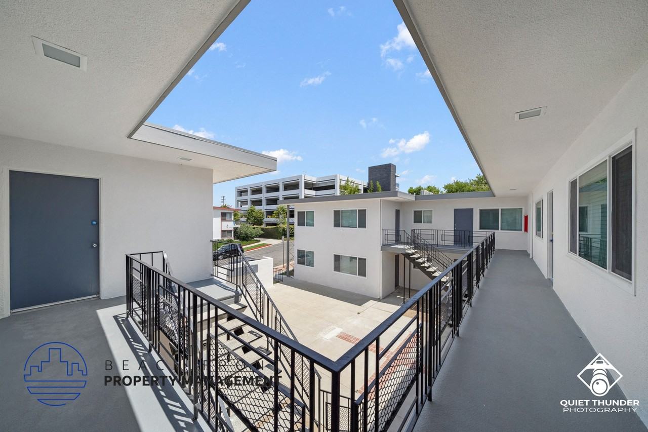 5300 Lorna St. - Photo 5 of 26