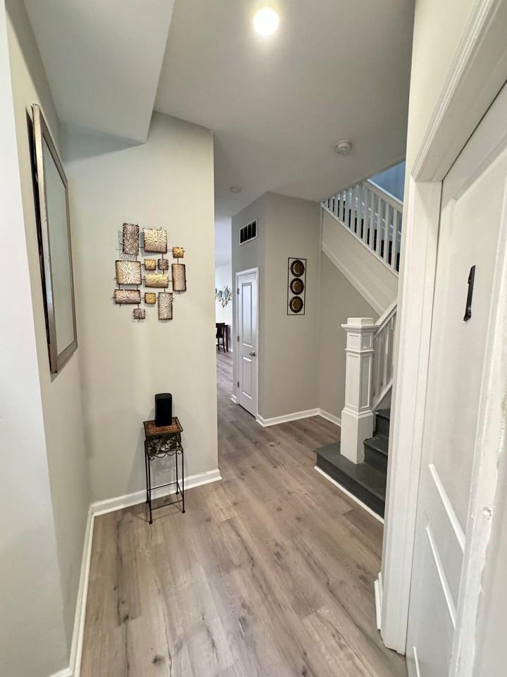 Clifton Ave - Photo 5 of 7