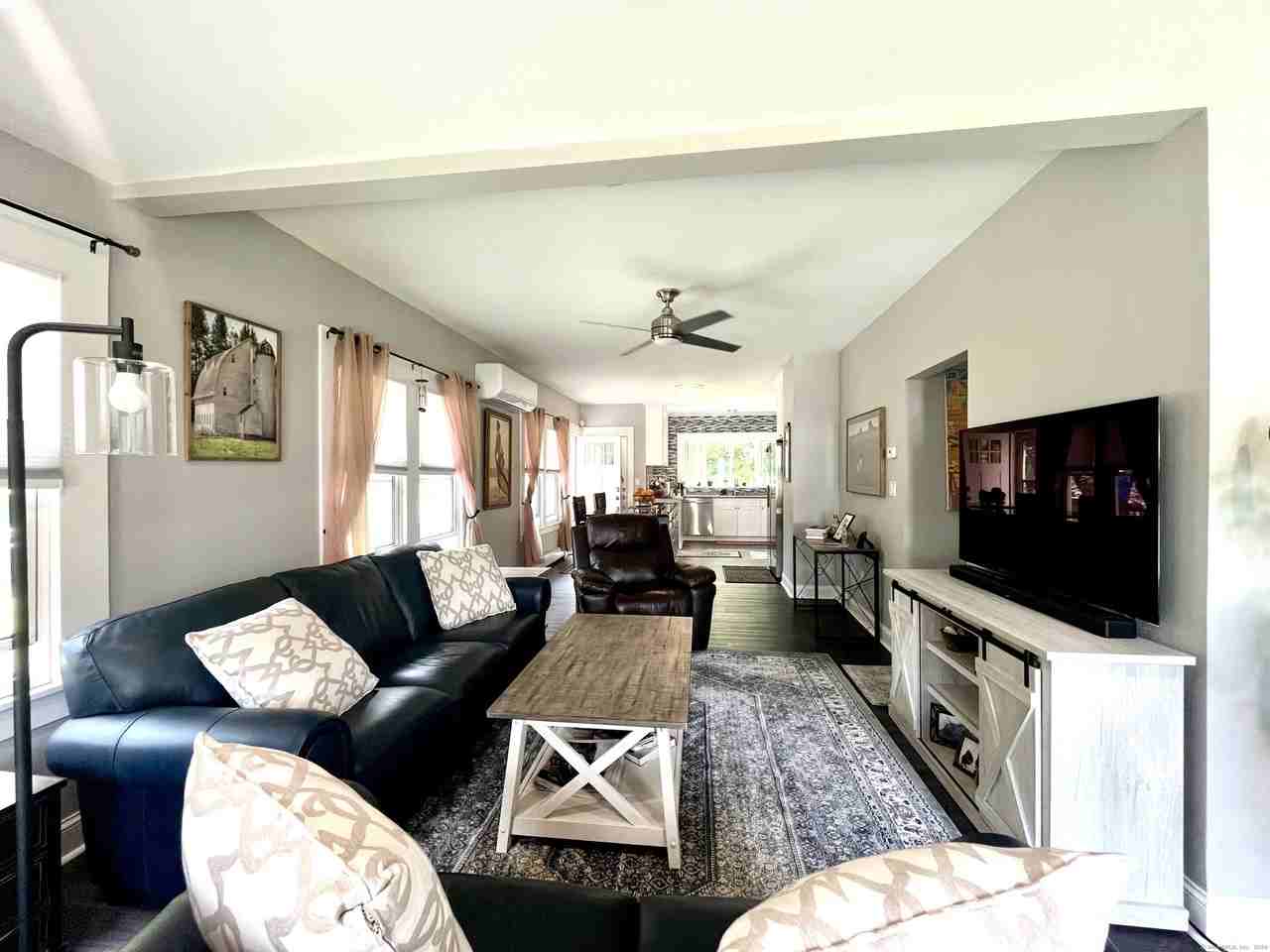 22 Yale Ave - Photo 3 of 19