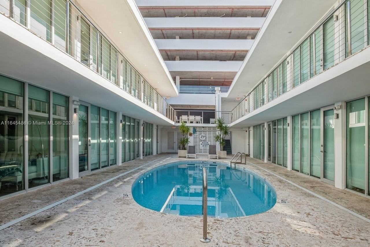 1601 West Ave #208 - Photo 5 of 16