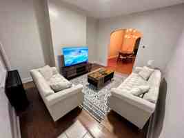 featured image of 215 South Mount Street