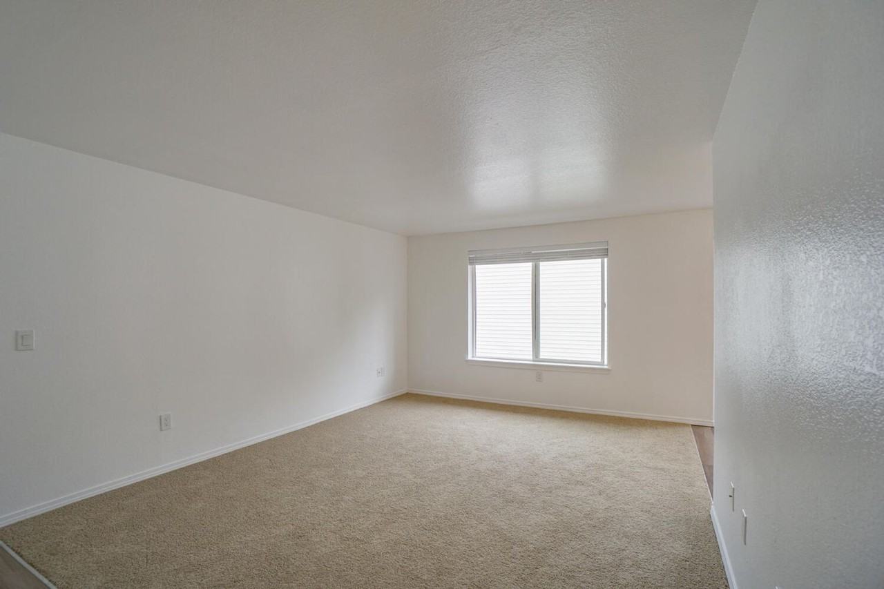 New Heritage Village - Photo 6 of 34