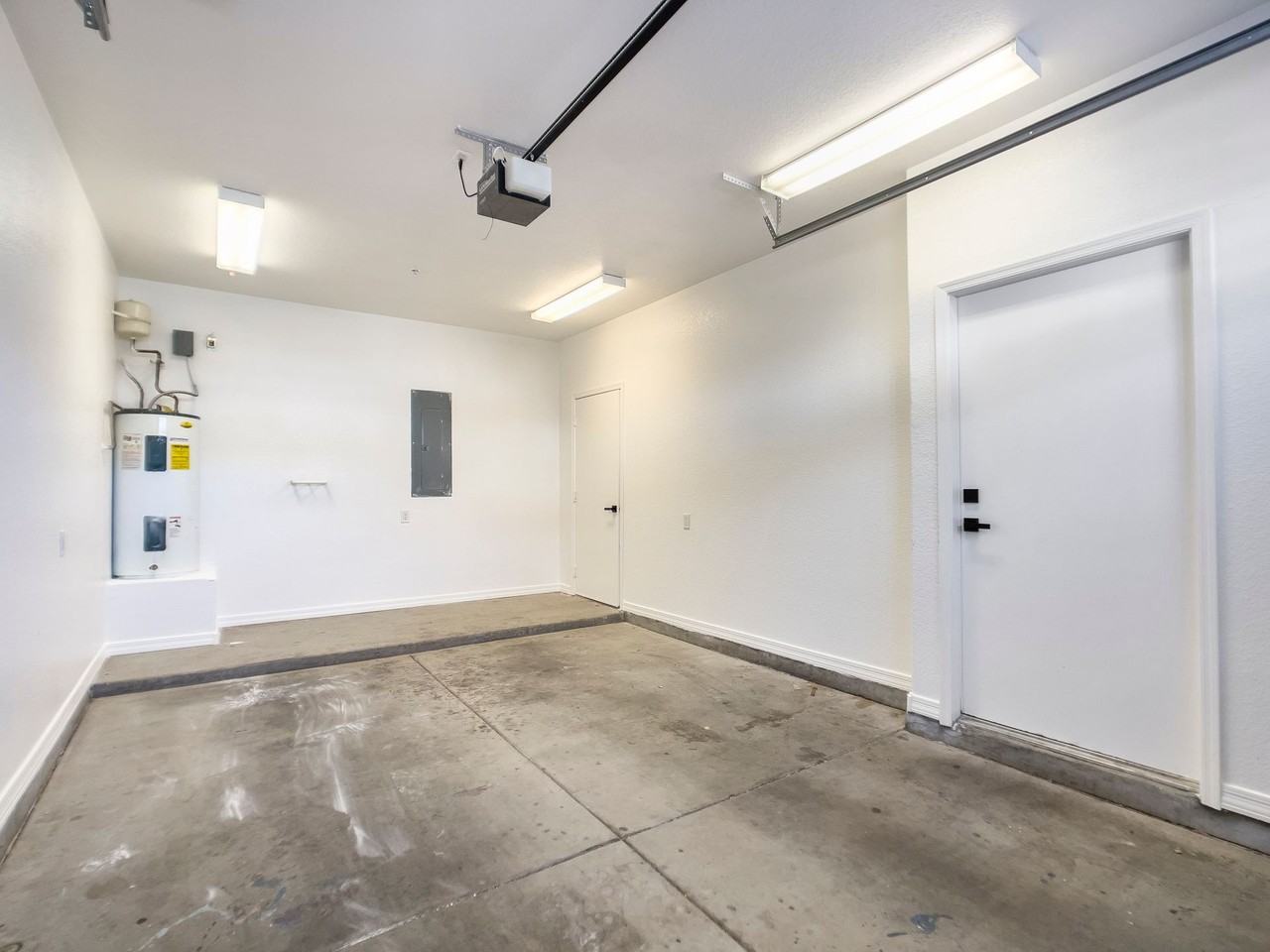 Fringe on 61st - Photo 3 of 50