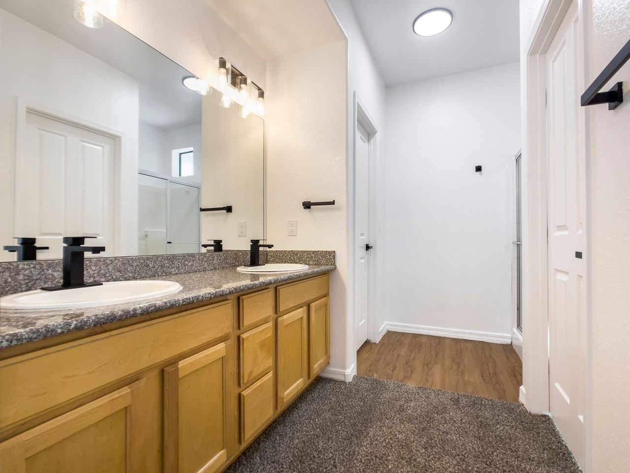 Fringe on 61st - Photo 6 of 50