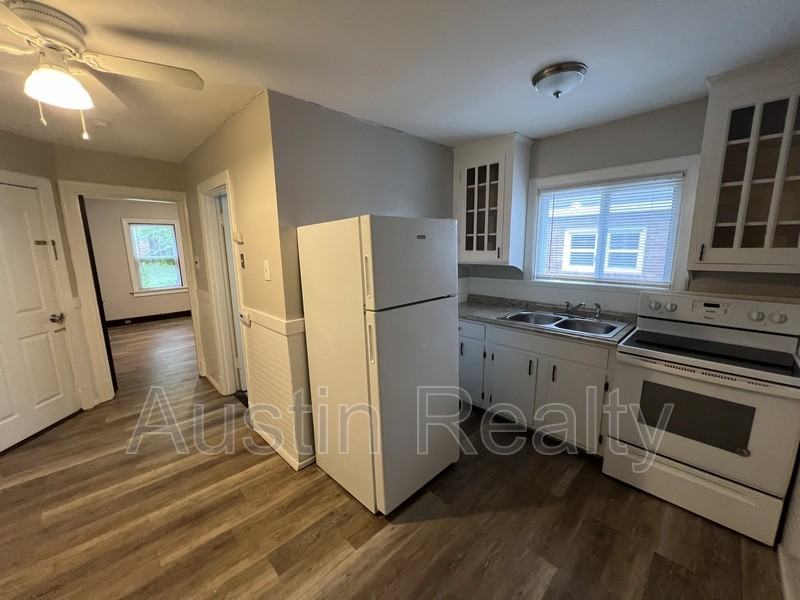 2494 Brown Rd - Photo 2 of 6