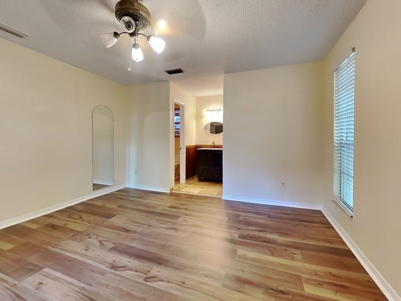 13615 Mount Pleasant Rd - Photo 3 of 23
