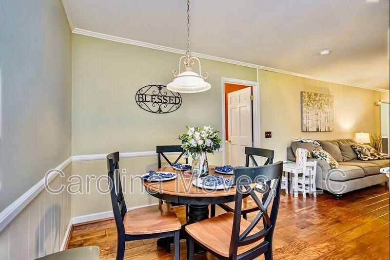 4700 Coach Hill Dr - Photo 6 of 18