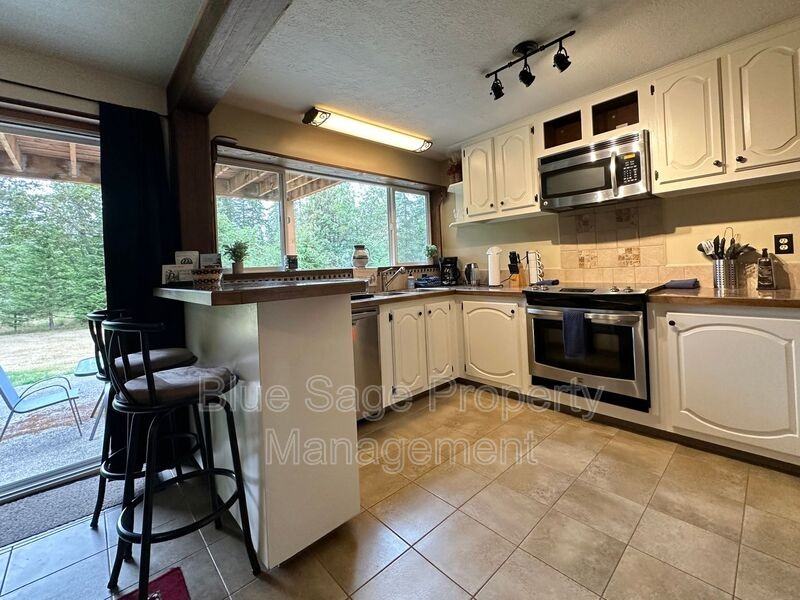 3632 Obrien Rd - Photo 5 of 19