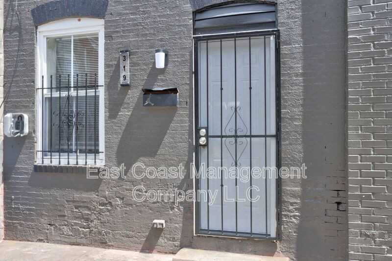 319 S Parrish St - Photo 3 of 18