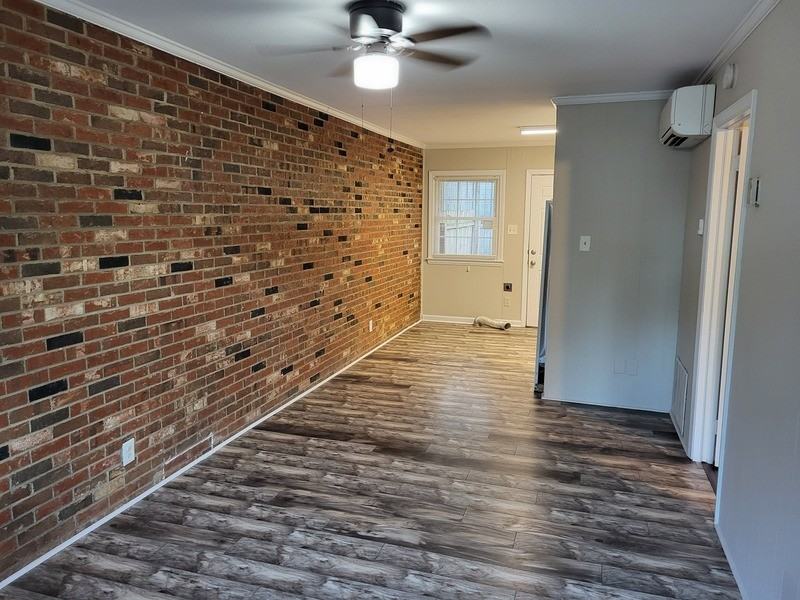 400 E Talleyrand Ave #C - Photo 3 of 9