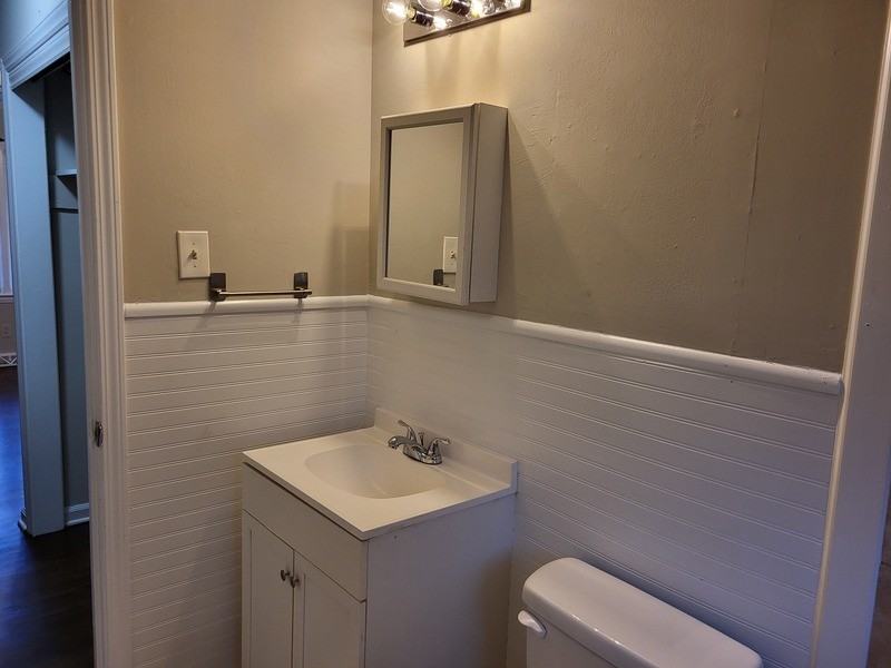 400 E Talleyrand Ave #C - Photo 6 of 9