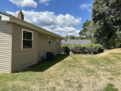 147 Karen Pl - Photo 3 of 16