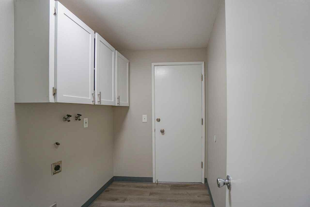 6th Avenue West Apartments - Photo 6 of 50