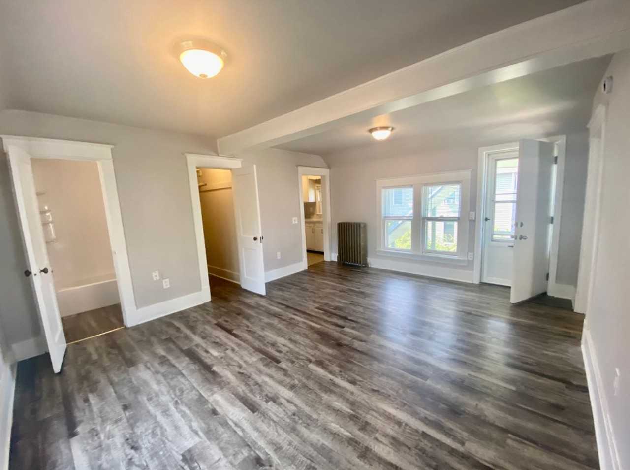 329 Lyon St Ne - Photo 2 of 16