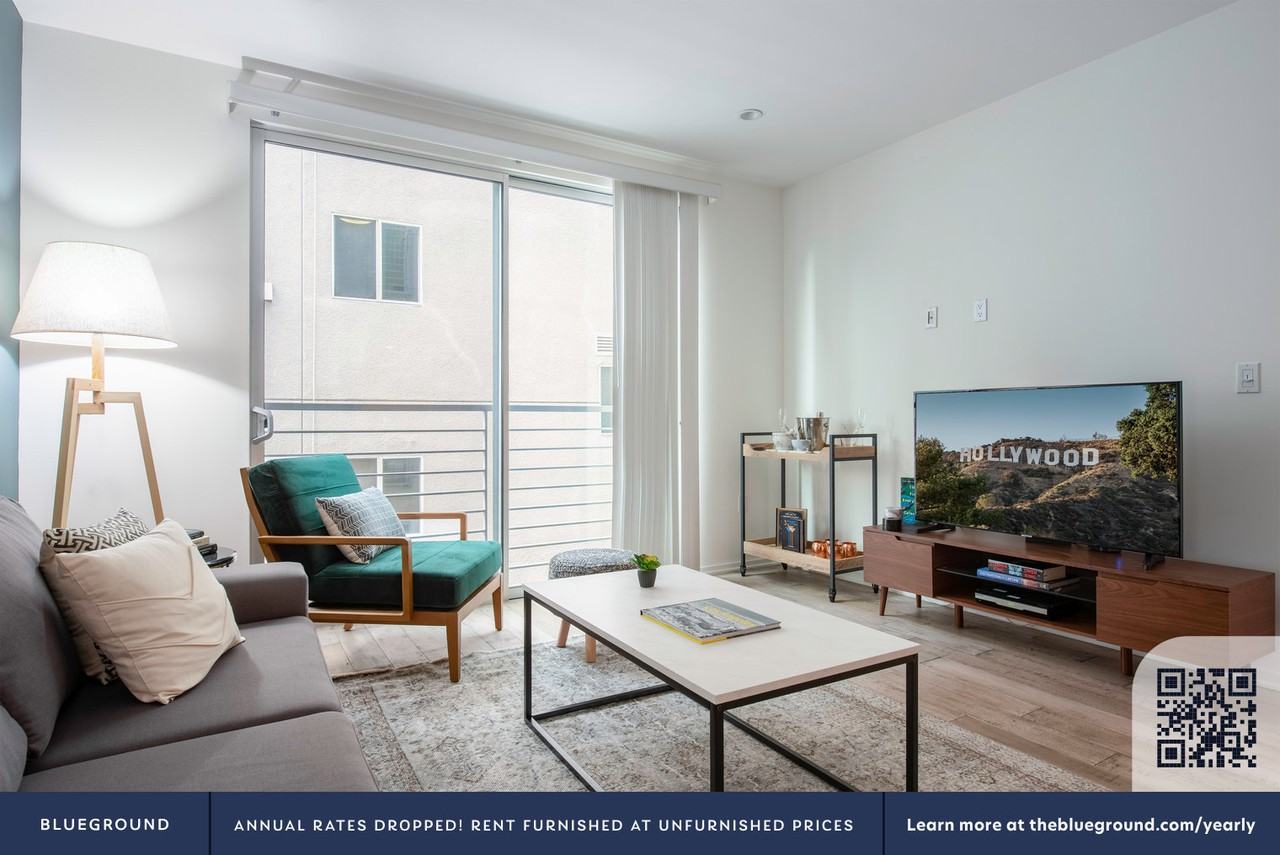 1611 S Beverly Glen Blvd #80 - Photo 3 of 21