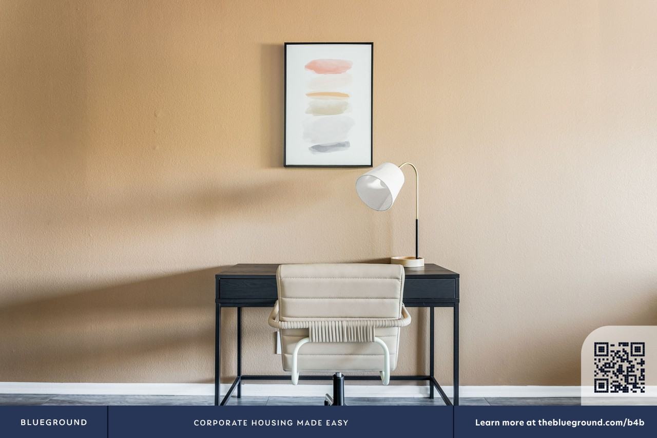 110 South Sweetzer Avenue - Photo 6 of 31