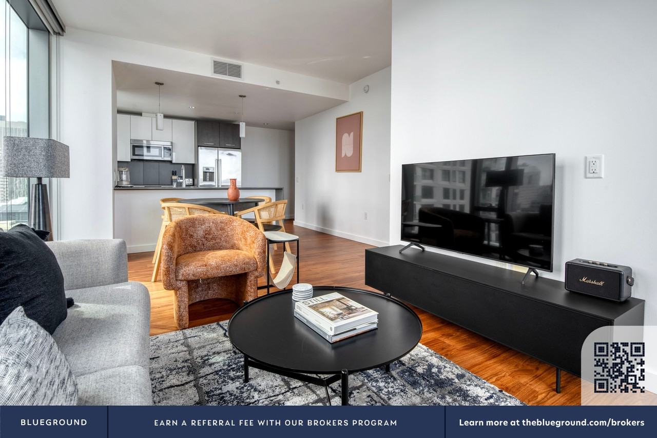 399 Fremont Street - Photo 5 of 50