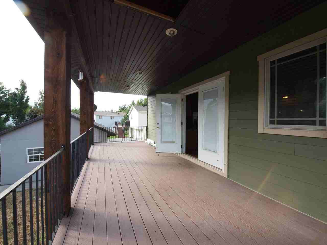 1448 Willow Valley Dr Centerville, UT 84014 - Photo 3 of 33