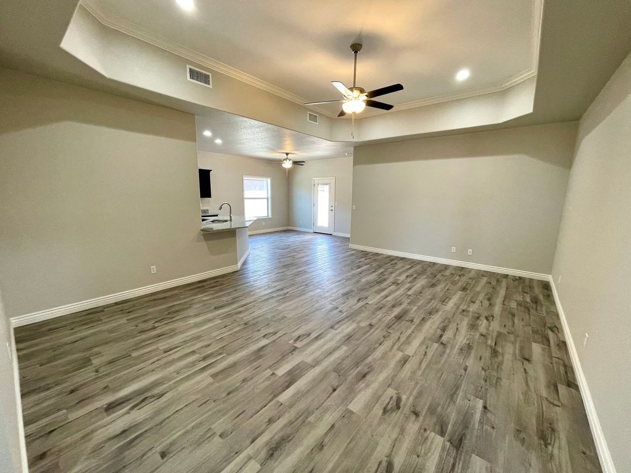 3374 N Apache St - Photo 3 of 36