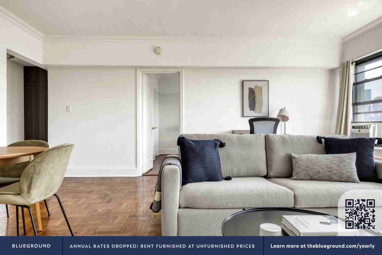 952 5th Avenue - Photo 3 of 20