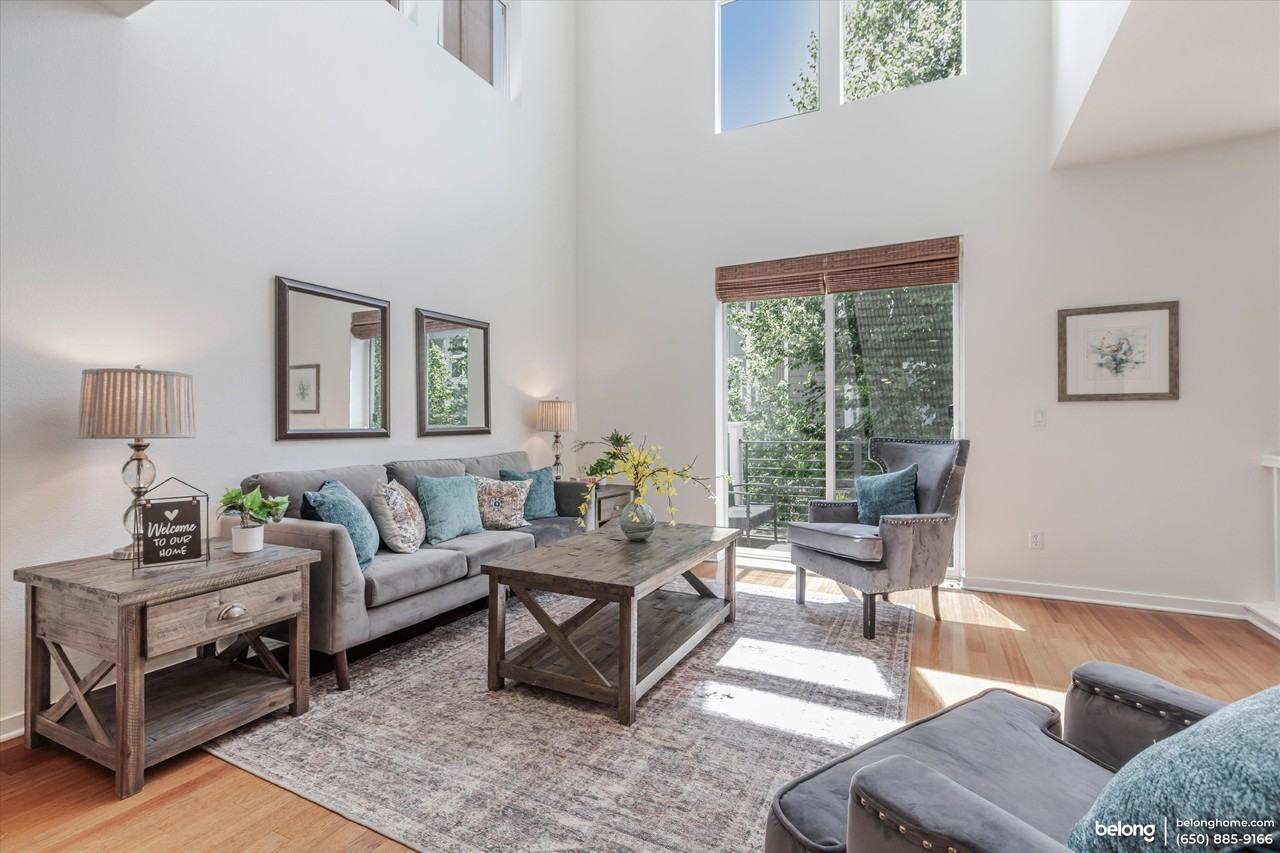 4256 Providence Ter - Photo 2 of 22