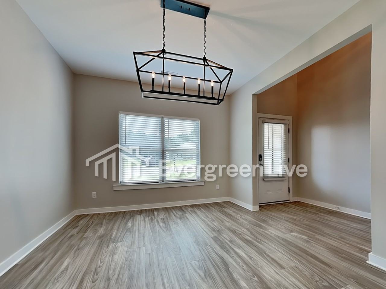 15523 Tide Water Ct - Photo 5 of 20