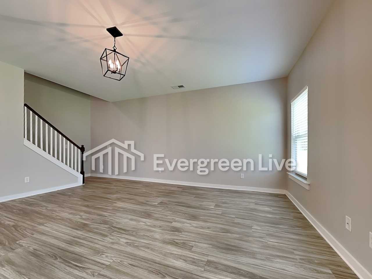 15523 Tide Water Ct - Photo 2 of 20