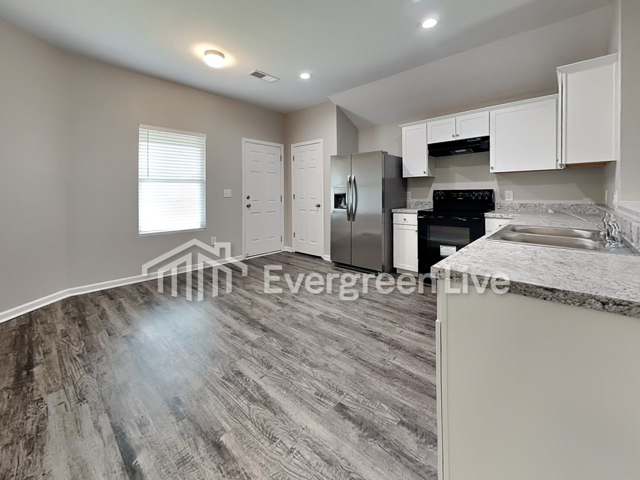 150 Cottage Ln - Photo 2 of 11