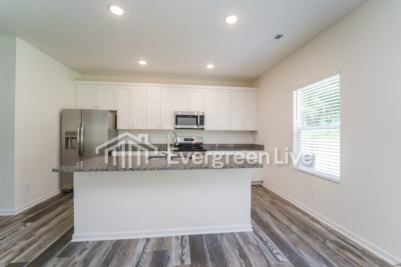 6092 Diamond Pl - Photo 5 of 15