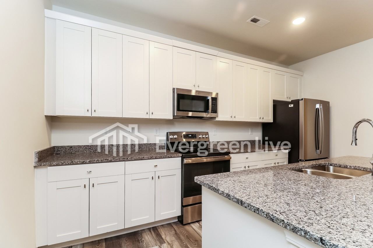 136 Quail Trl - Photo 4 of 16