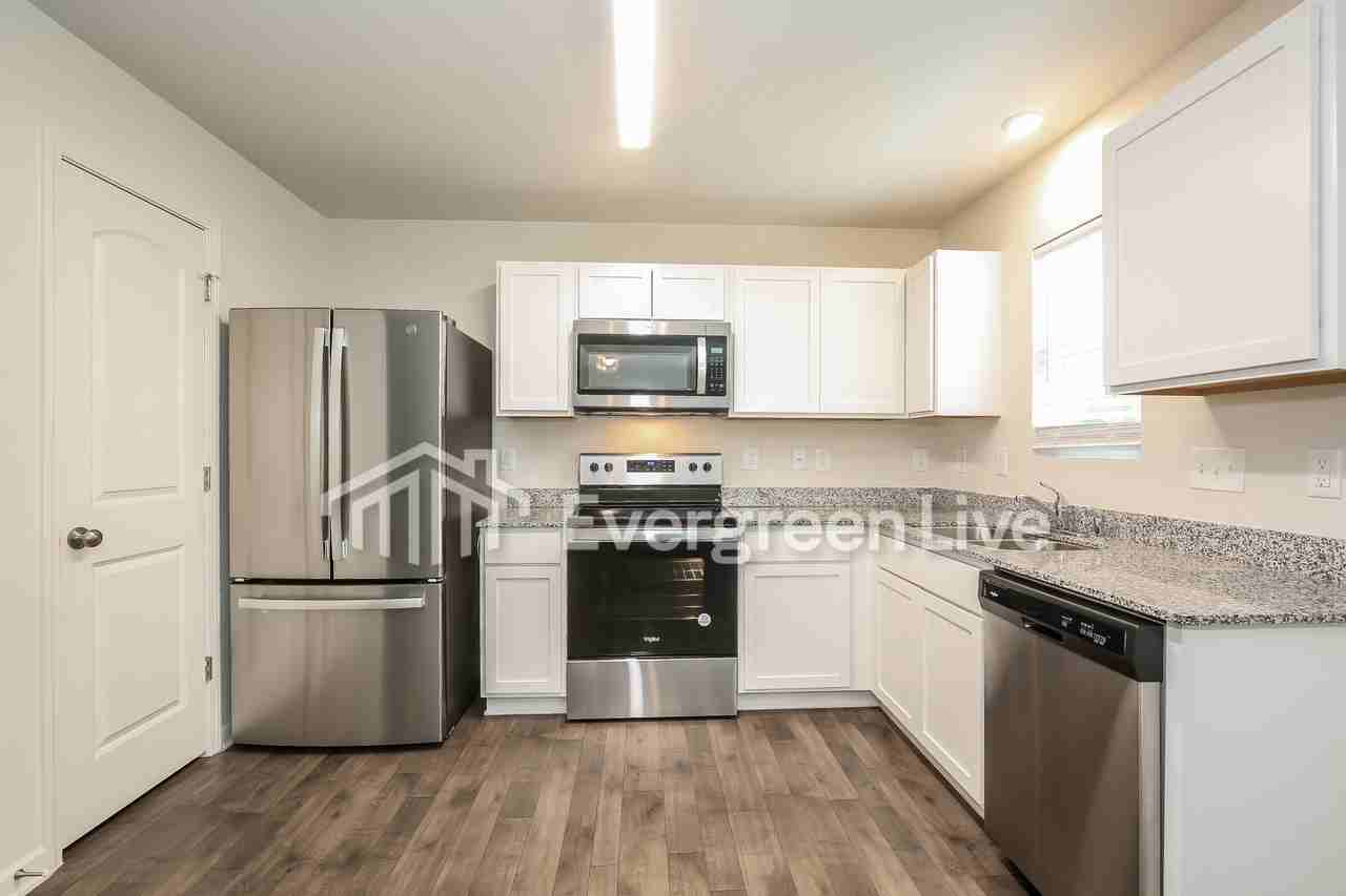 26 Covey Ct - Photo 3 of 15