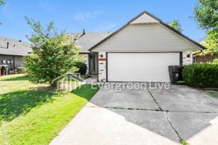 10025 S Linn Ave - Photo 1 of 1