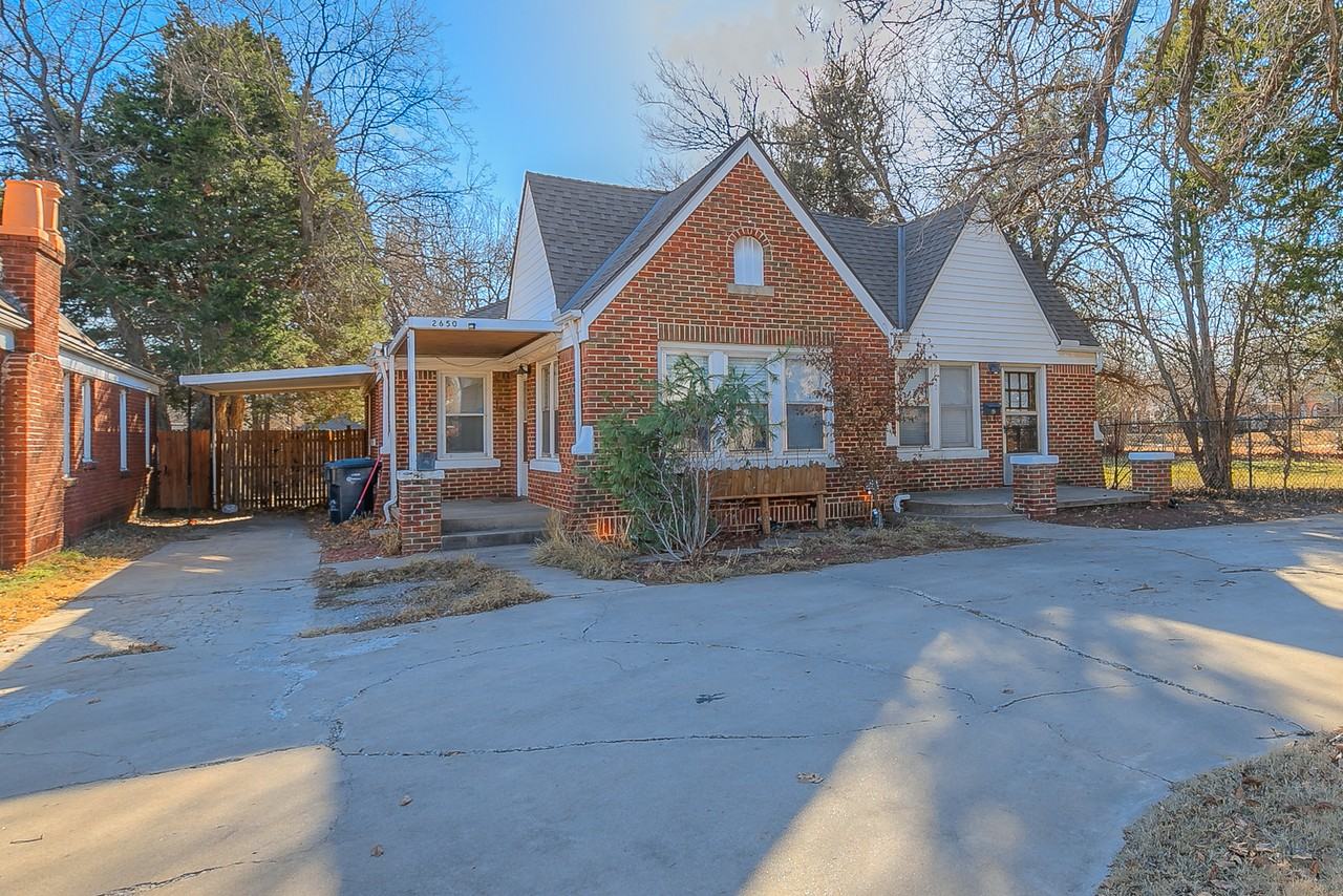 2652 Nw 16th St - Photo 3 of 22