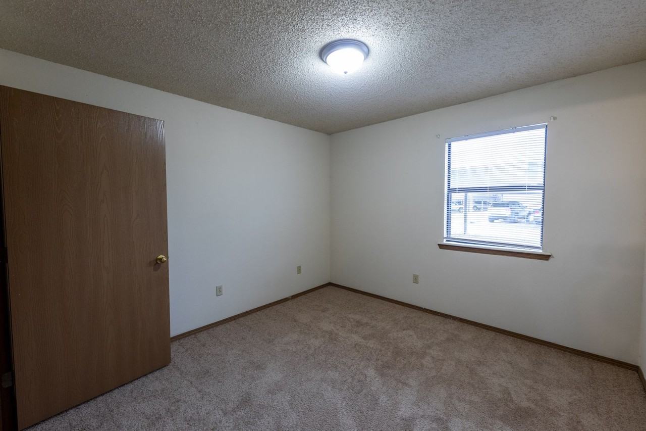Marina Apartments - Photo 7 of 30