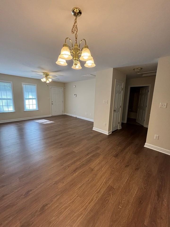 601 Prince Ave - Photo 3 of 11