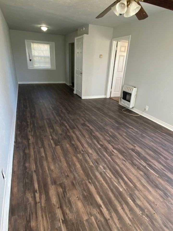 725 Woodland St - Photo 3 of 8