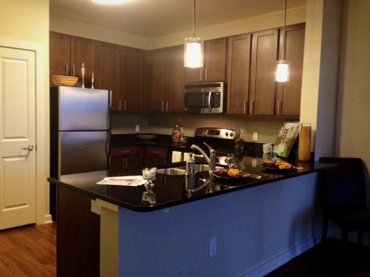 1055 Pine Street - Photo 3 of 22