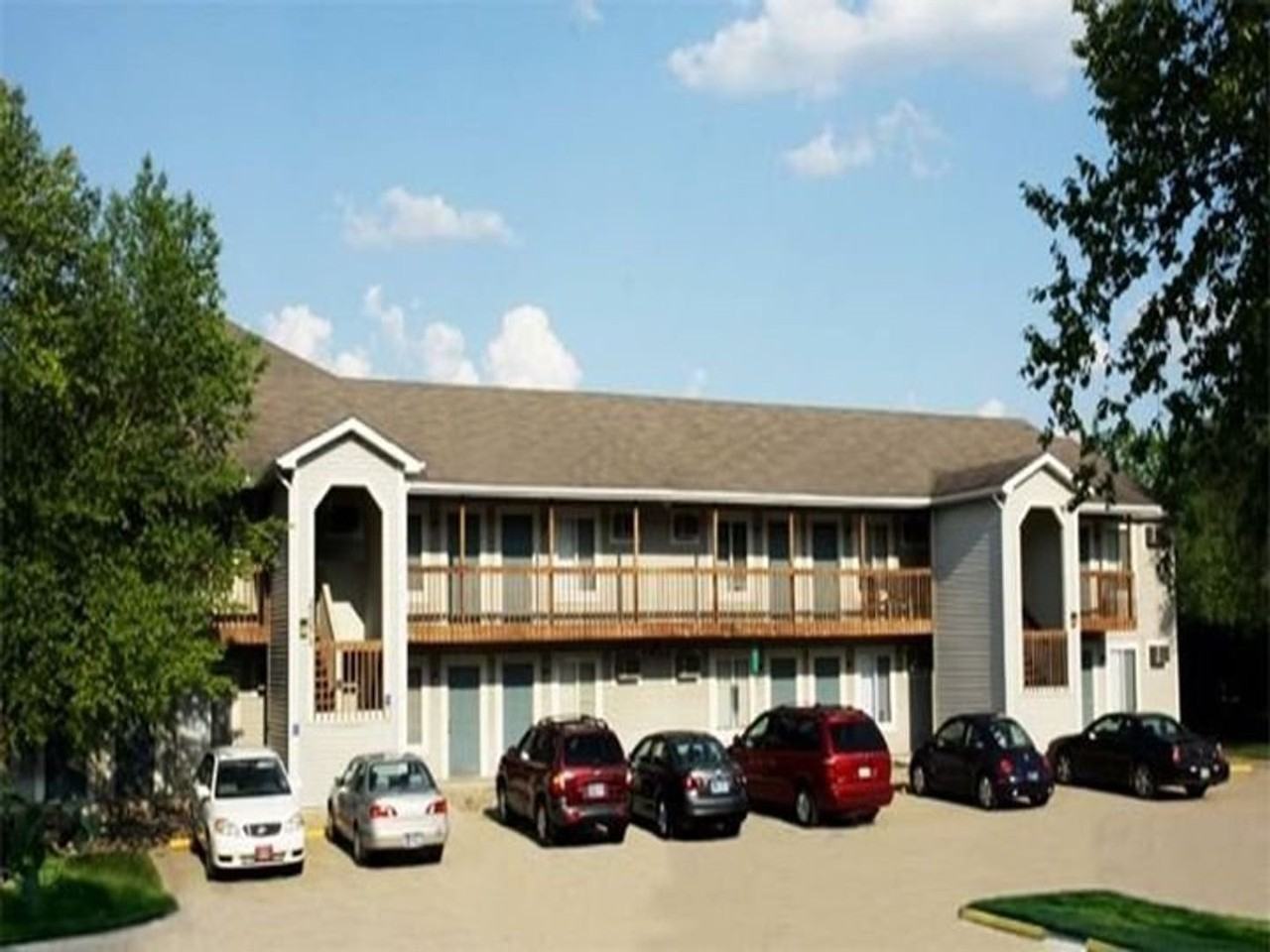 Scholar Place - Photo 2 of 3