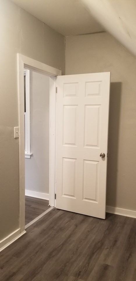 4420 Sackett Ave - Photo 2 of 22
