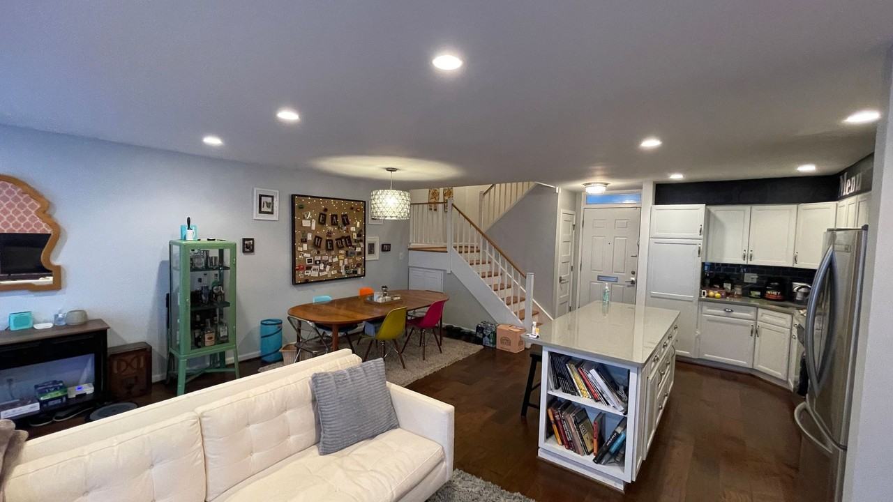 773 Delaware Ave Sw - Photo 3 of 27