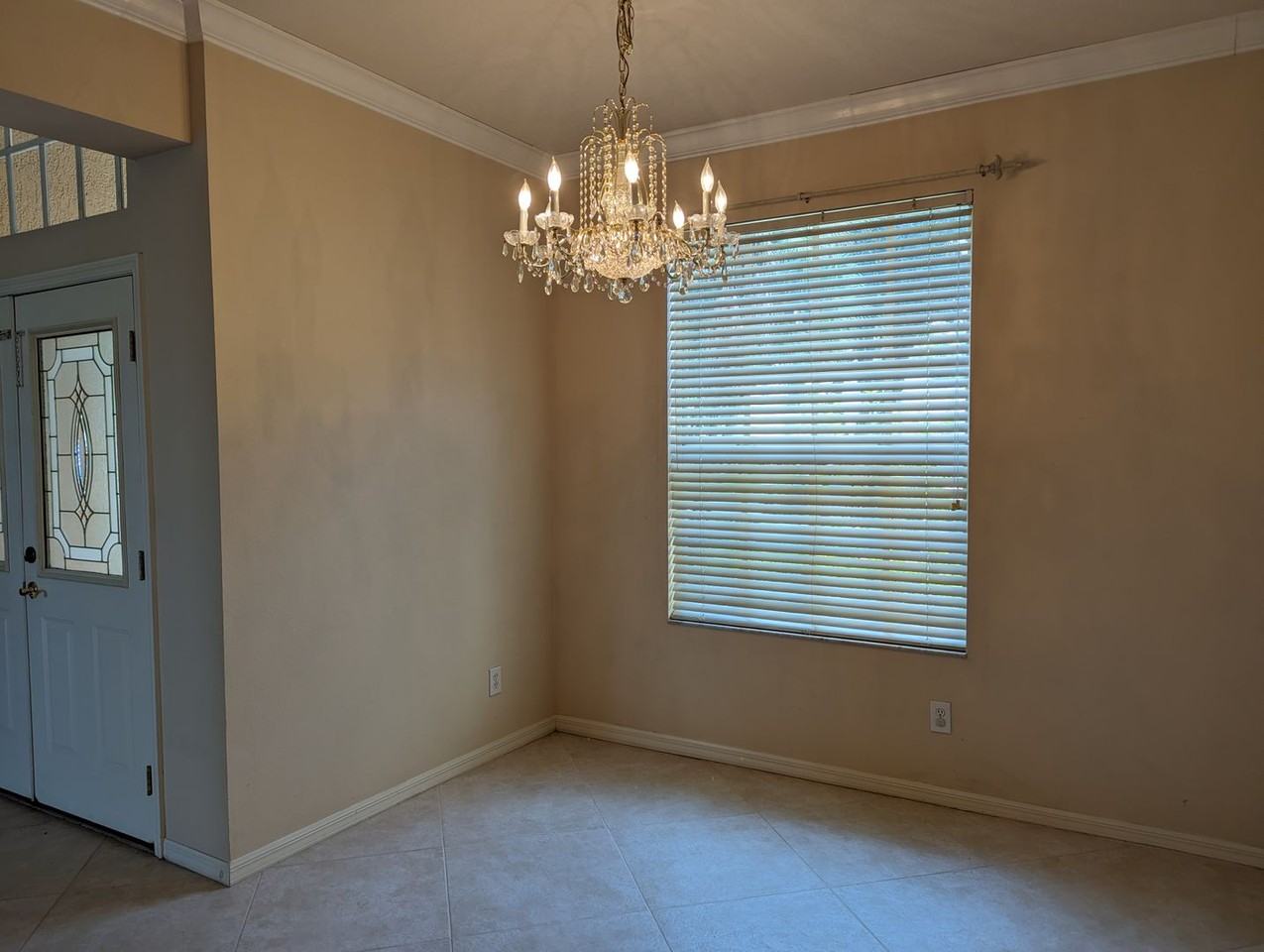 7209 Colonial Lake Dr - Photo 3 of 24