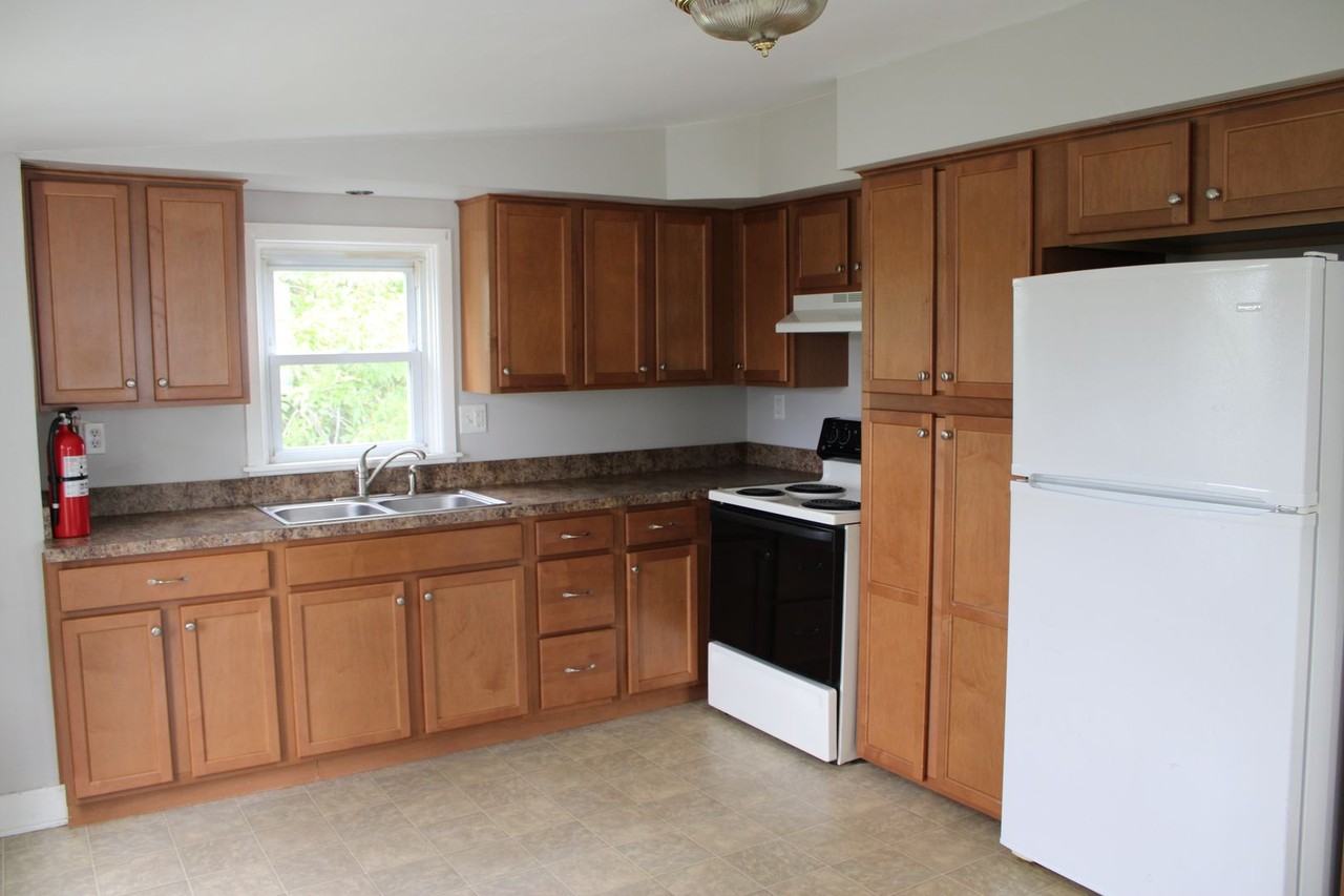 246B W Main St - Photo 2 of 13