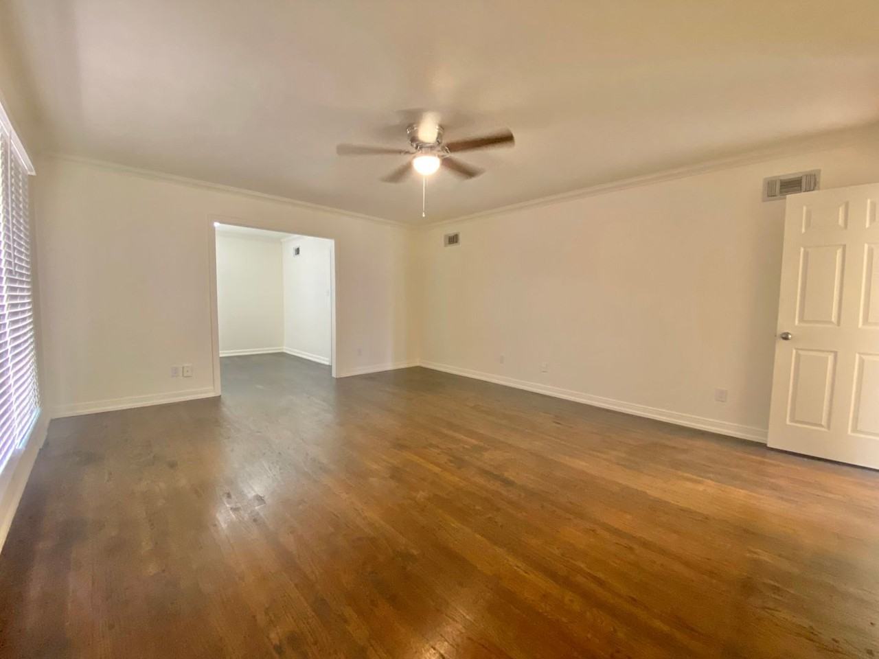 2518 30th St - Photo 5 of 26